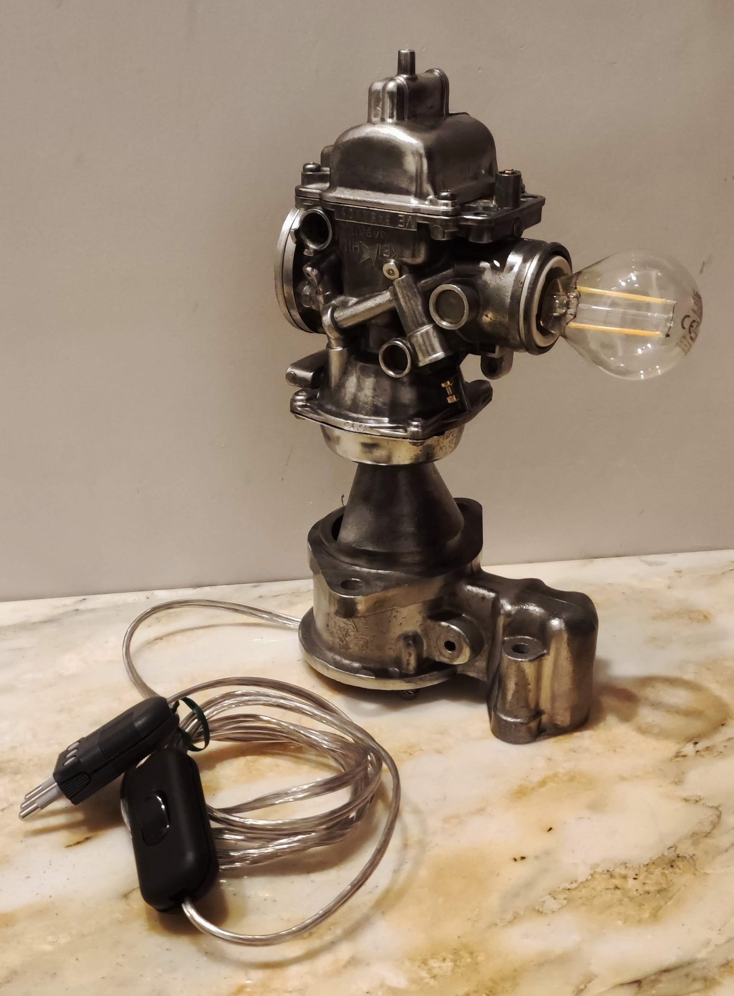 LAMPADA UNICA MODELLO 036